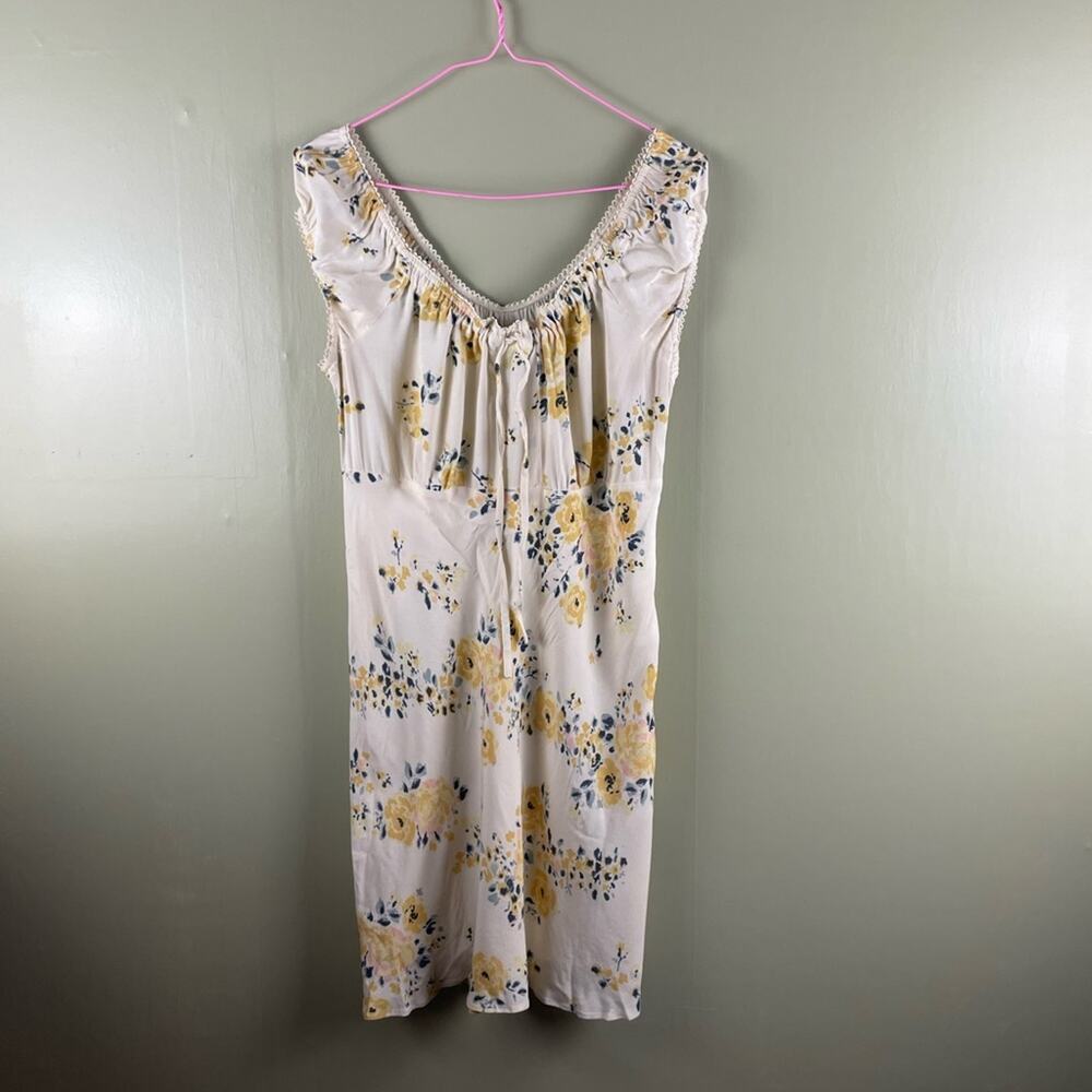 Urban Outfitters cap sleeve floral mini dress